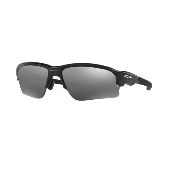 Oakley Sport Style Black Iridium Lens.